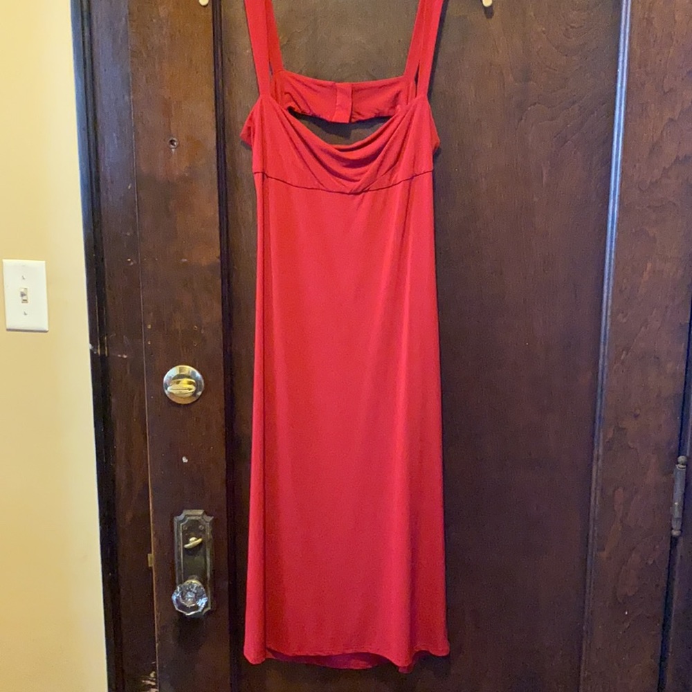 Red Dress - Picture 2 of 4